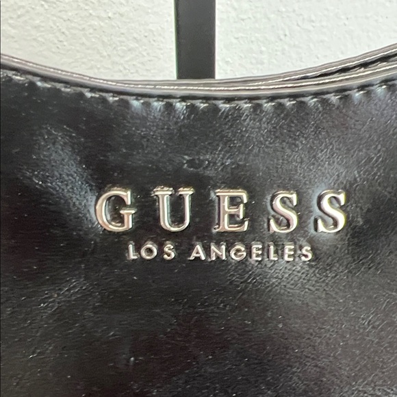 Guess | Patent Classic Black Should Bag with Iconic Logo - Picture 4 of 10